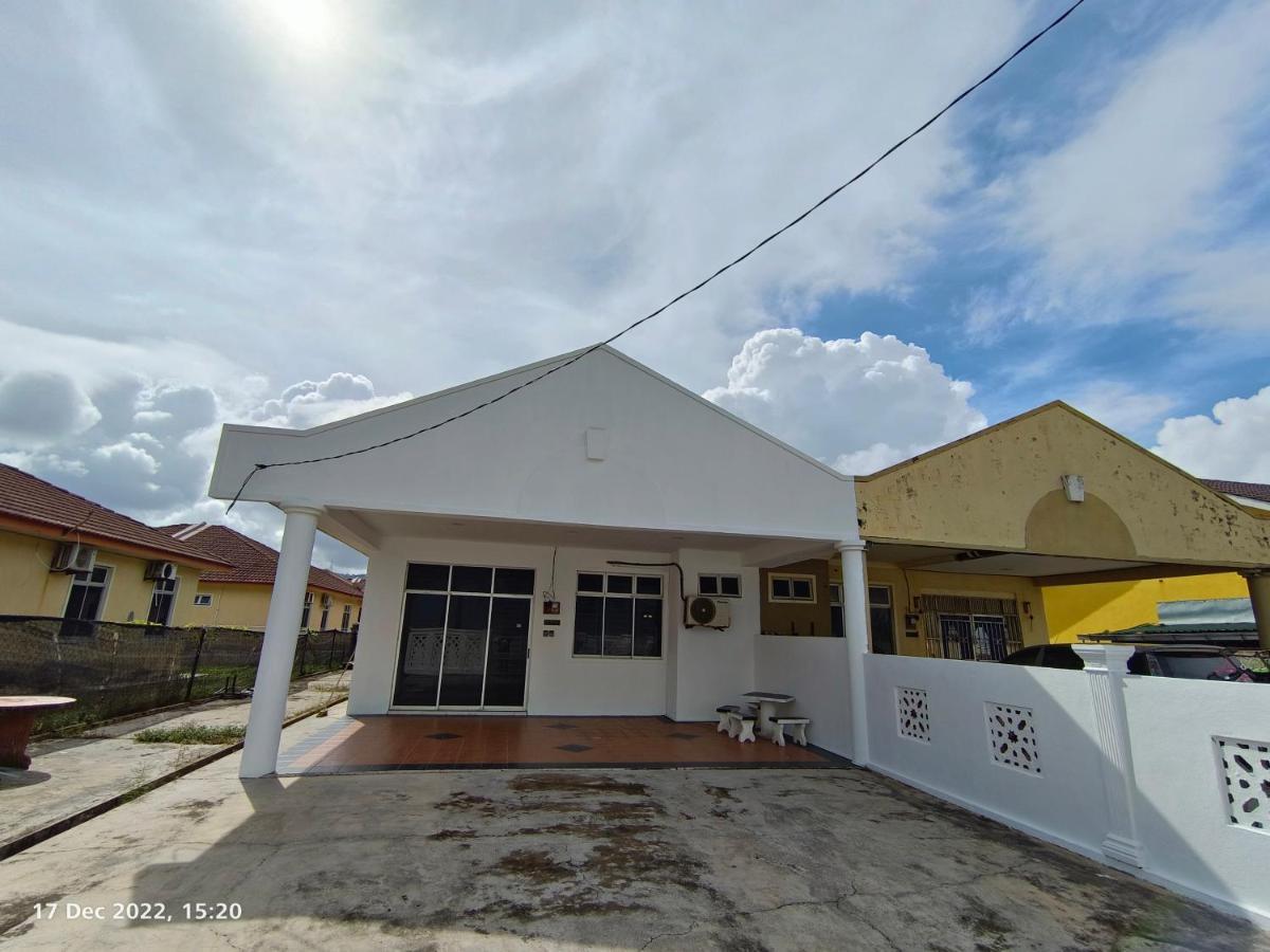 Seaview Promenade Homestay Dungun Bagian luar foto