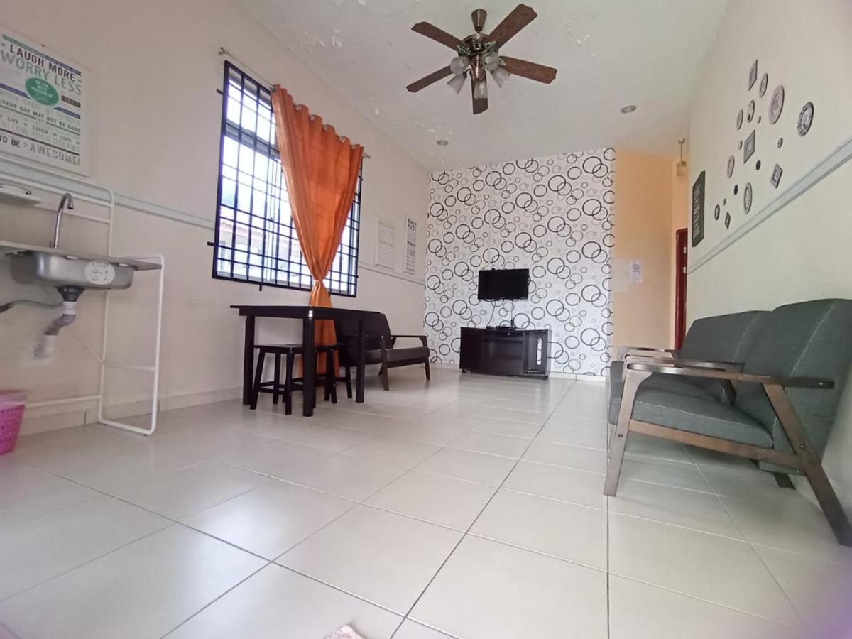 Seaview Promenade Homestay Dungun Bagian luar foto